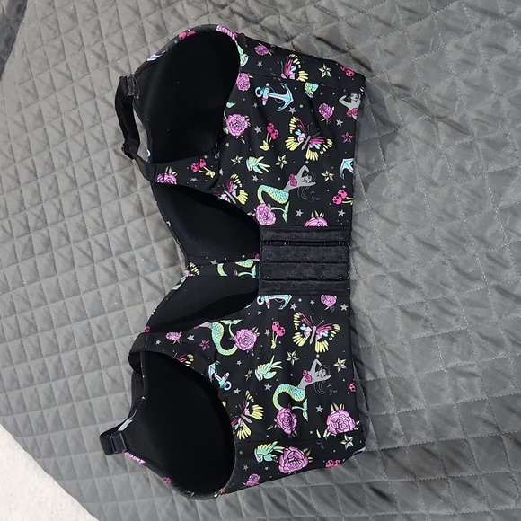 Torrid Wire-free Bra 🧜‍♀️⚓️ - Picture 4 of 8